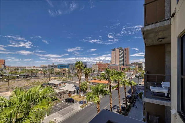 $2,850 | 353 East Bonneville Avenue, Unit 525, Las Vegas, NV 89101