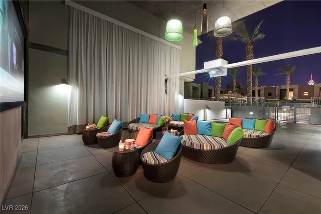 $2,850 | 353 East Bonneville Avenue, Unit 525, Las Vegas, NV 89101