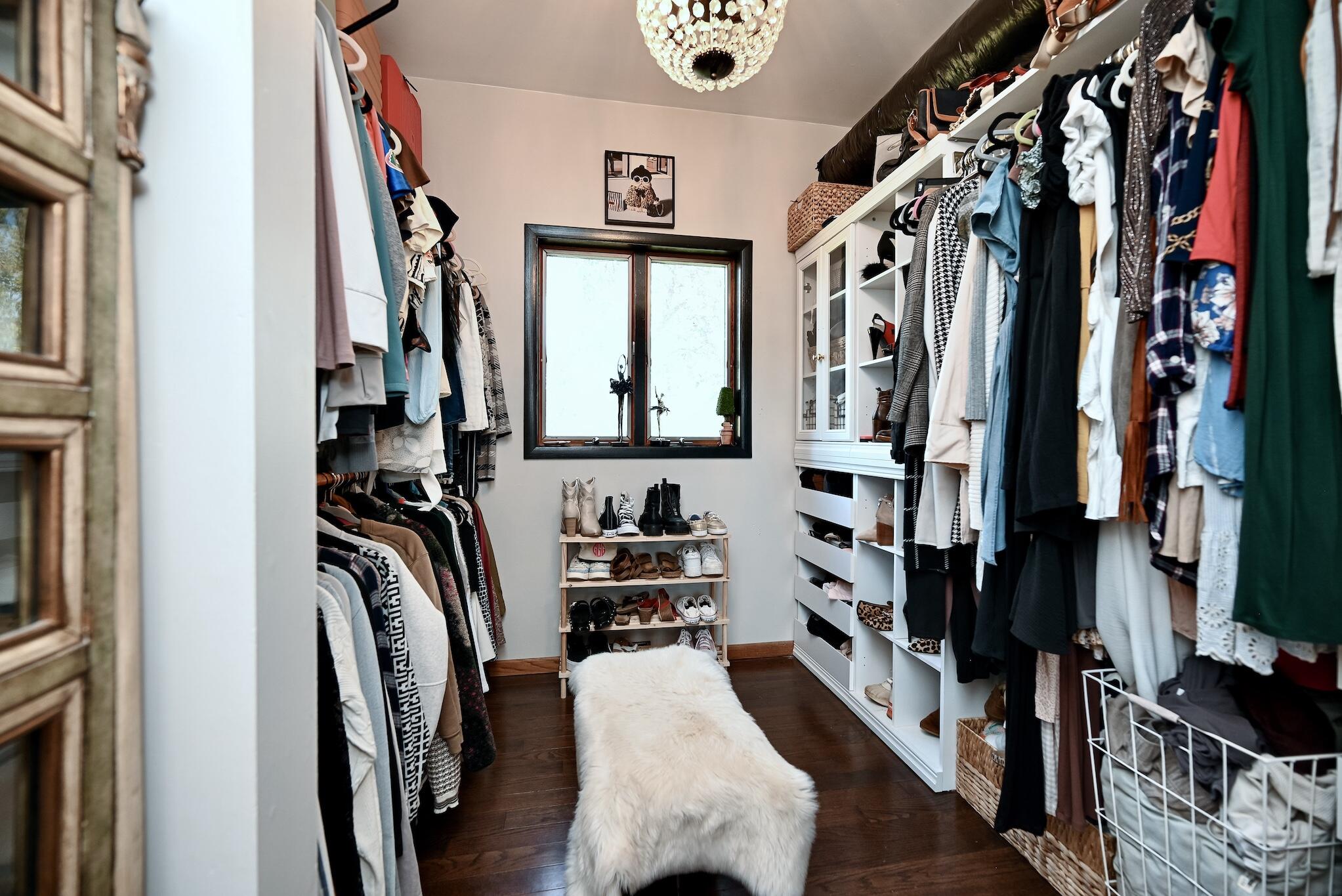 2331 Goodview Road Winona, MN 55987 - Photo 22 of 47 Primary Walk-in Closet