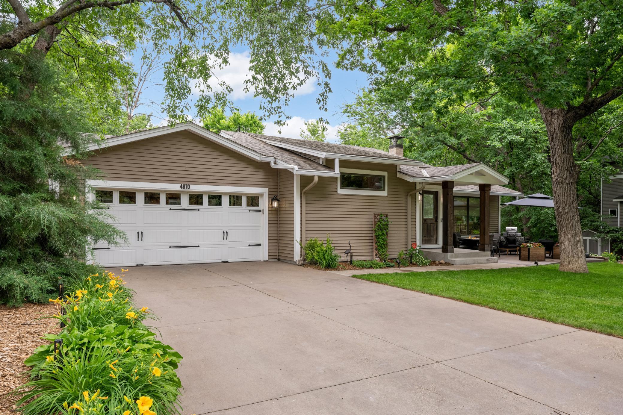 4870 Rusten Road Eagan, MN 55122 - Photo 7 of 46