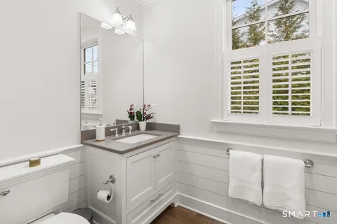 $3,250,000 | 19 Thomasina Lane, Darien, CT 06820