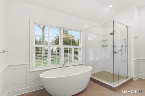 $3,250,000 | 19 Thomasina Lane, Darien, CT 06820