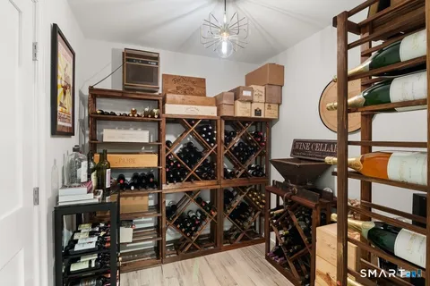 $3,250,000 | 19 Thomasina Lane, Darien, CT 06820