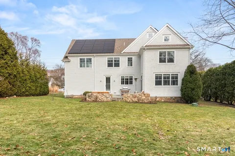 $3,250,000 | 19 Thomasina Lane, Darien, CT 06820