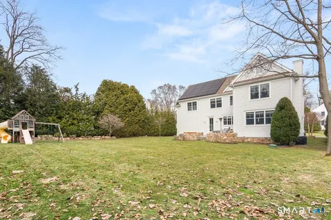 $3,250,000 | 19 Thomasina Lane, Darien, CT 06820