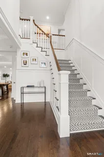 $3,250,000 | 19 Thomasina Lane, Darien, CT 06820