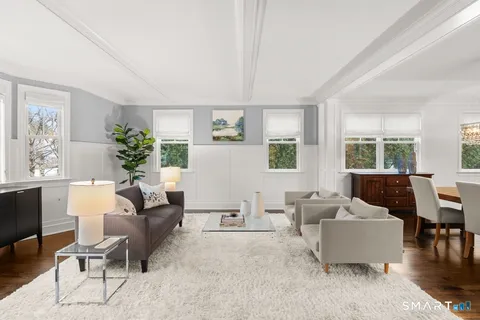 $3,250,000 | 19 Thomasina Lane, Darien, CT 06820