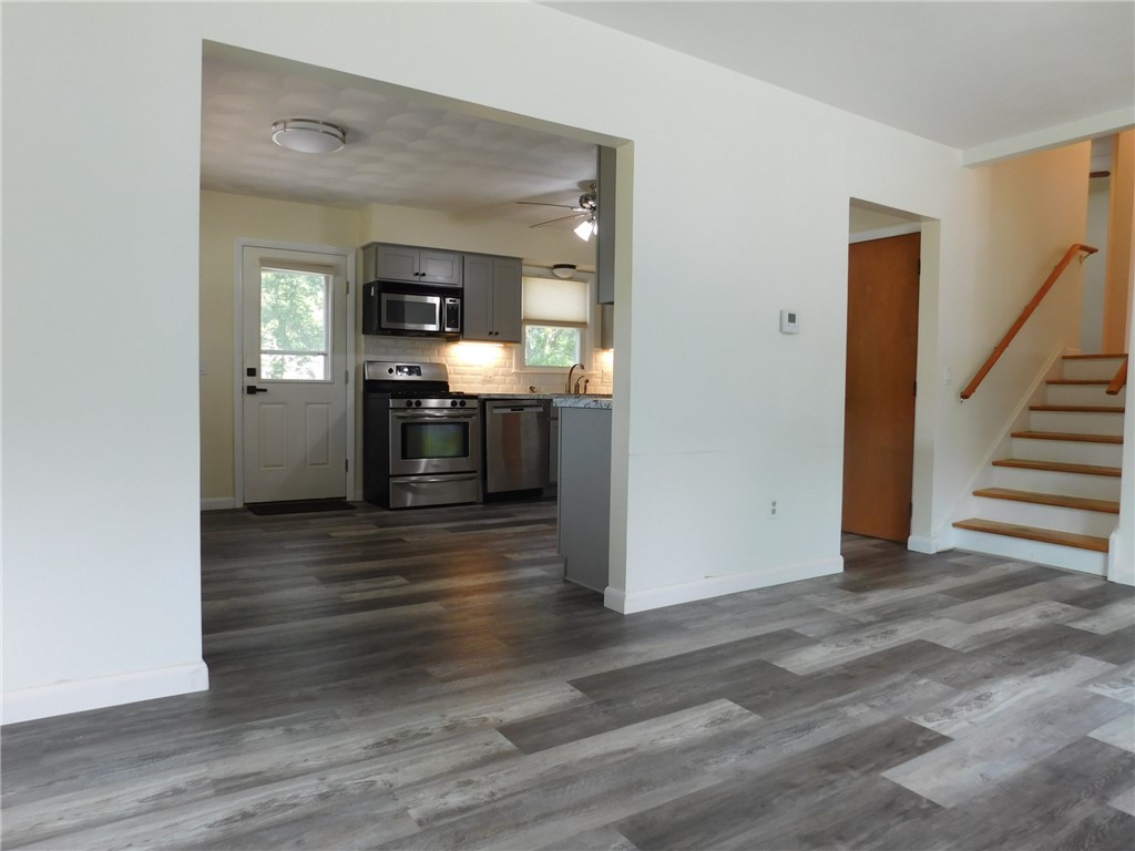 18 Holmes Street Westerly, RI 02891 - Photo 13 of 33