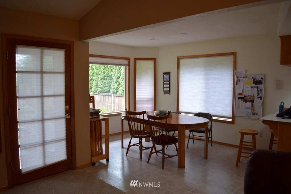 114 Jackson View Drive Chehalis, WA 98532 - Photo 8 of 17 Gallery Image 8