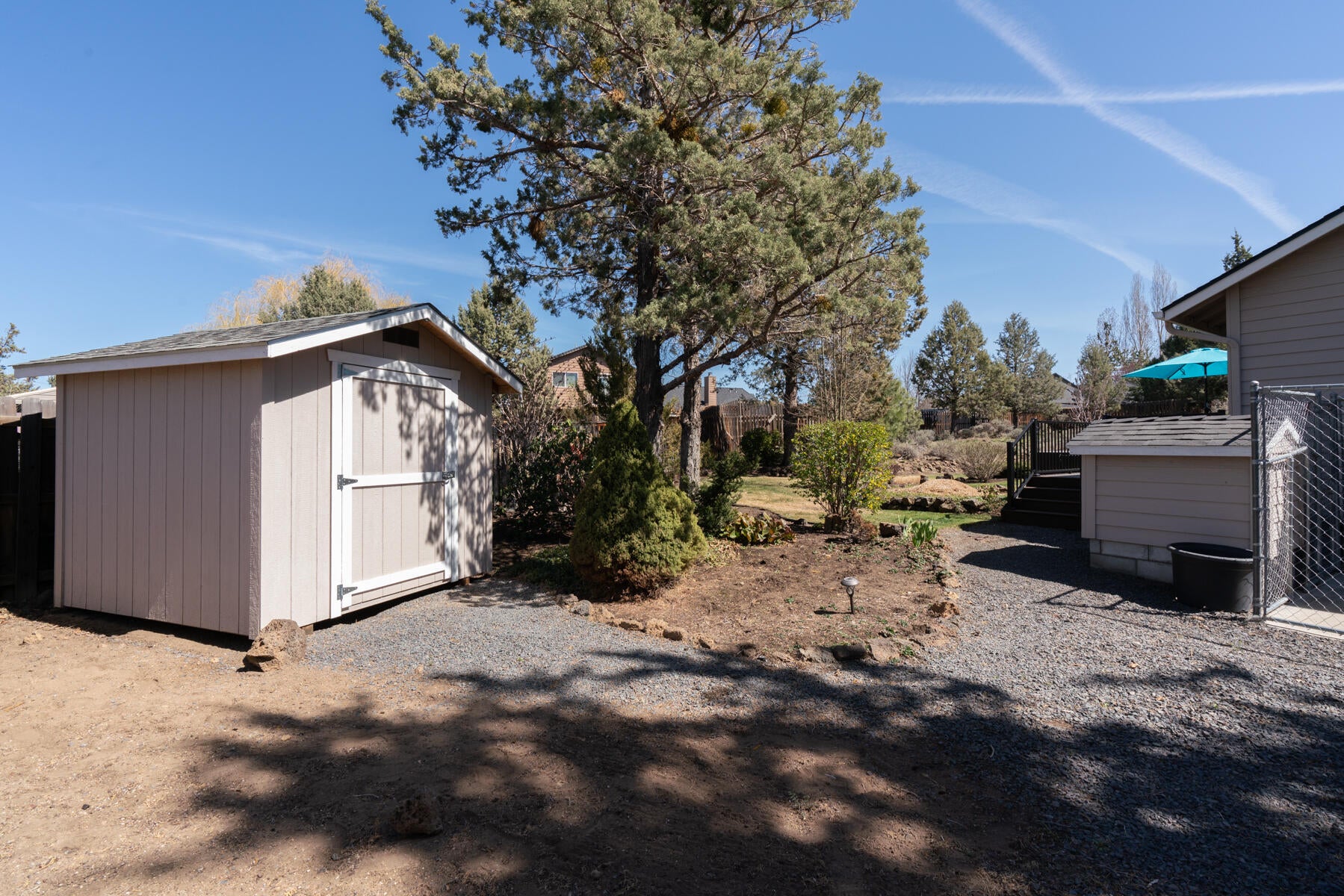63558 Boyd Acres Road Bend, OR 97701 - Photo 21 of 23 CT2-27
