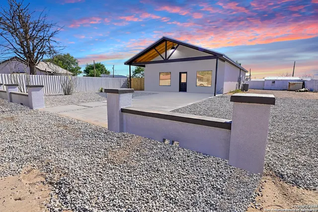 $530,000 | 1003 West Galveston Street, Marfa, TX 79843