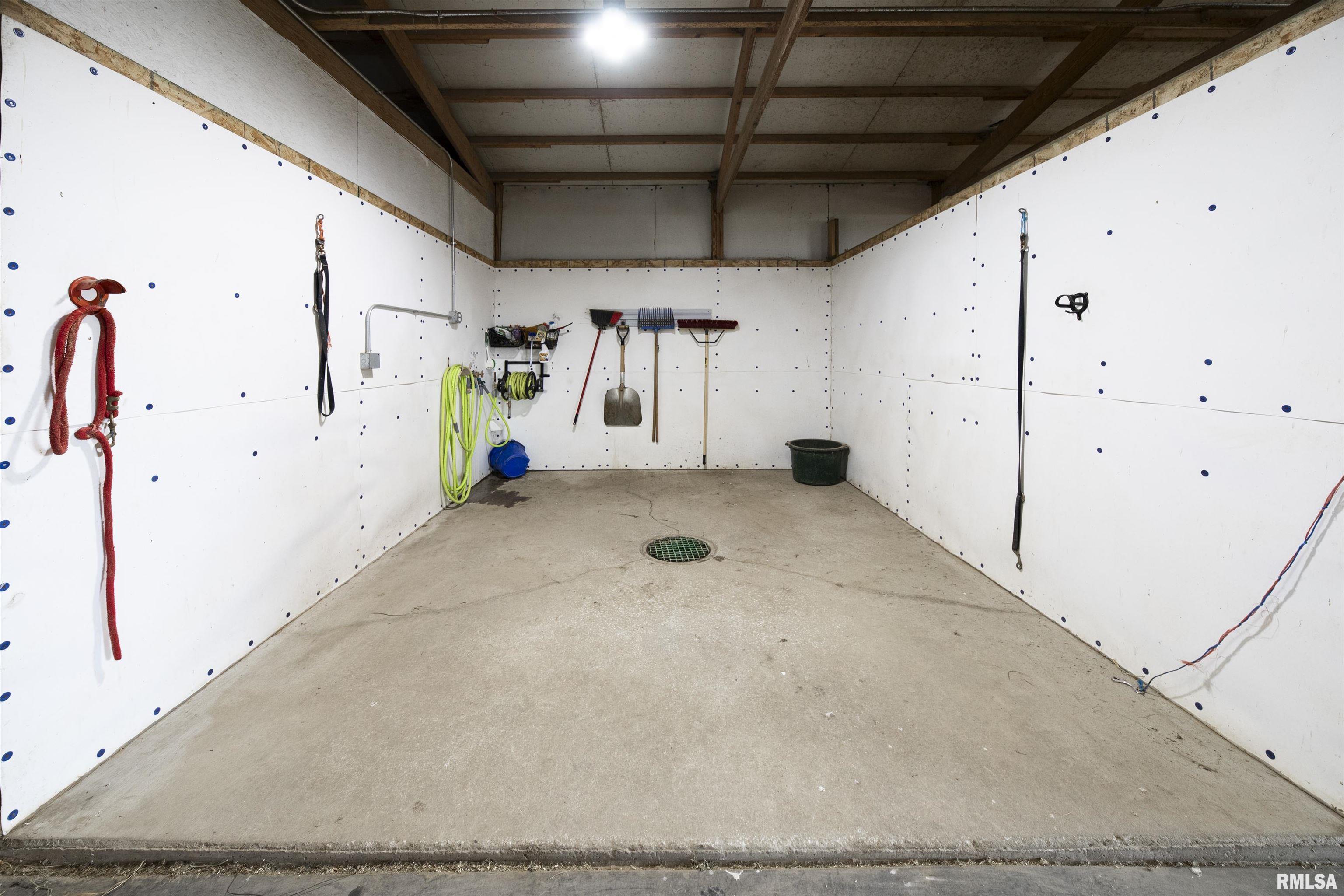 15920 Apricot Road Wapella, IL 61777 - Photo 29 of 66