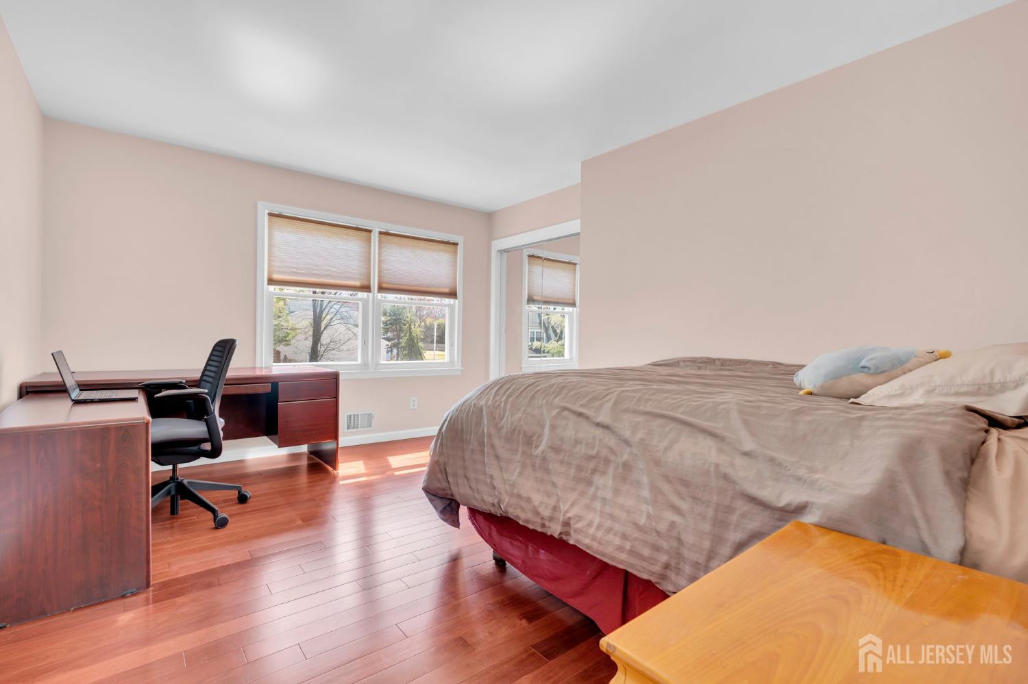 22 Ellison Avenue Edison, NJ 08820 - Photo 13 of 35