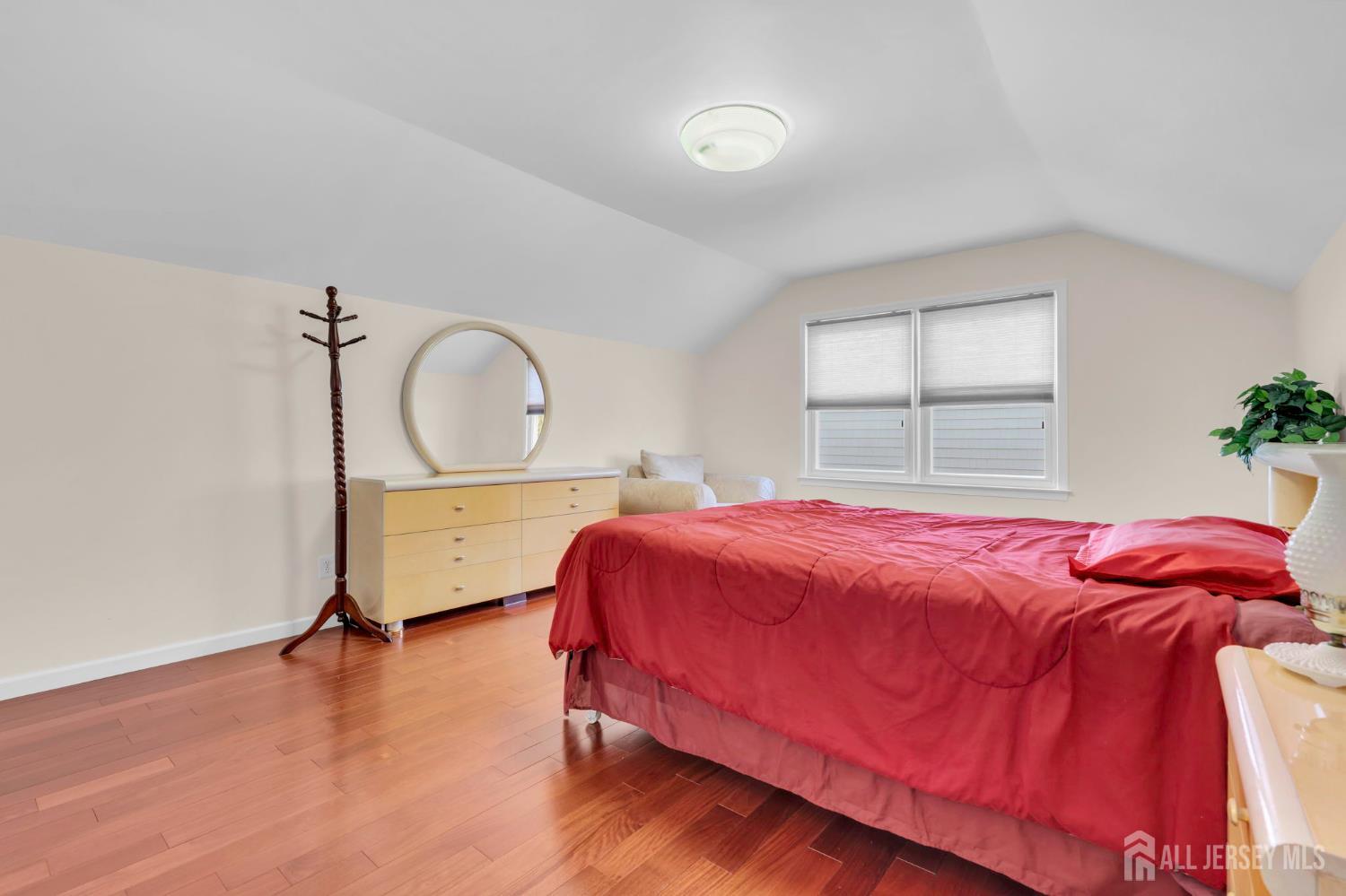 22 Ellison Avenue Edison, NJ 08820 - Photo 19 of 35