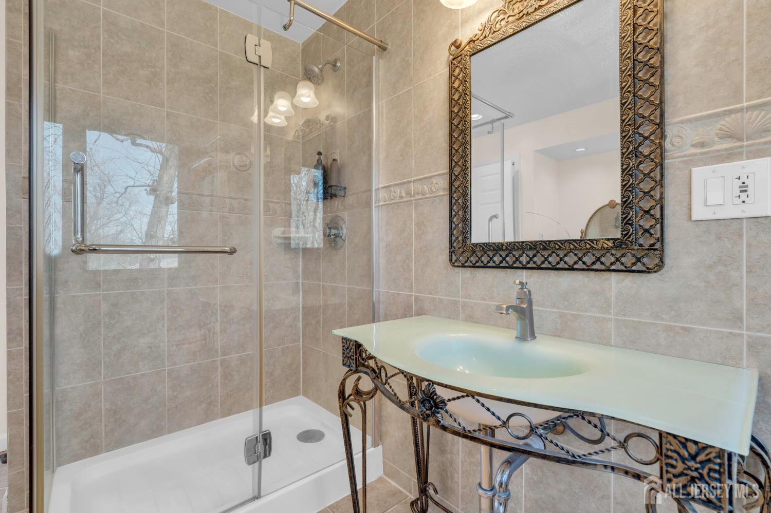 22 Ellison Avenue Edison, NJ 08820 - Photo 22 of 35