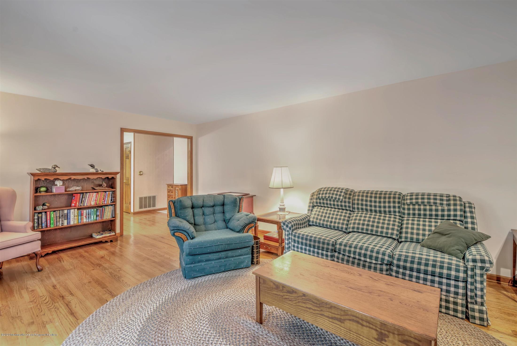 196 Tyrpak Road Howell, NJ 07731 - Photo 7 of 26 FAMILY ROOM