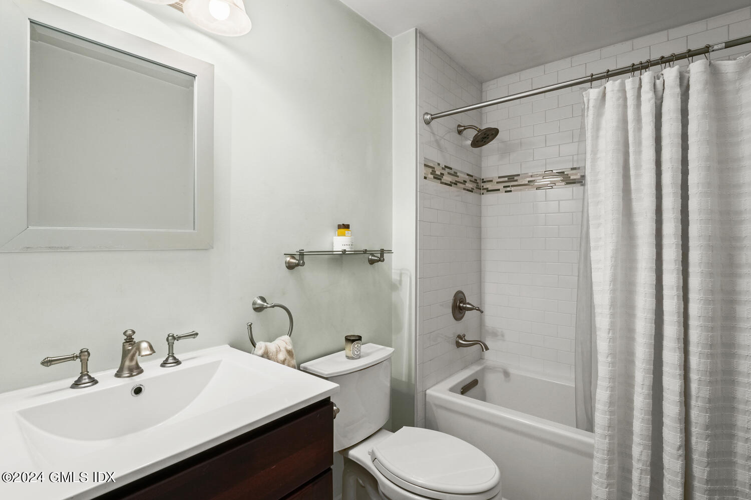 9 River Road, Unit 418 Cos Cob, CT 06807 - Photo 23 of 41 Guest Full Bath 2