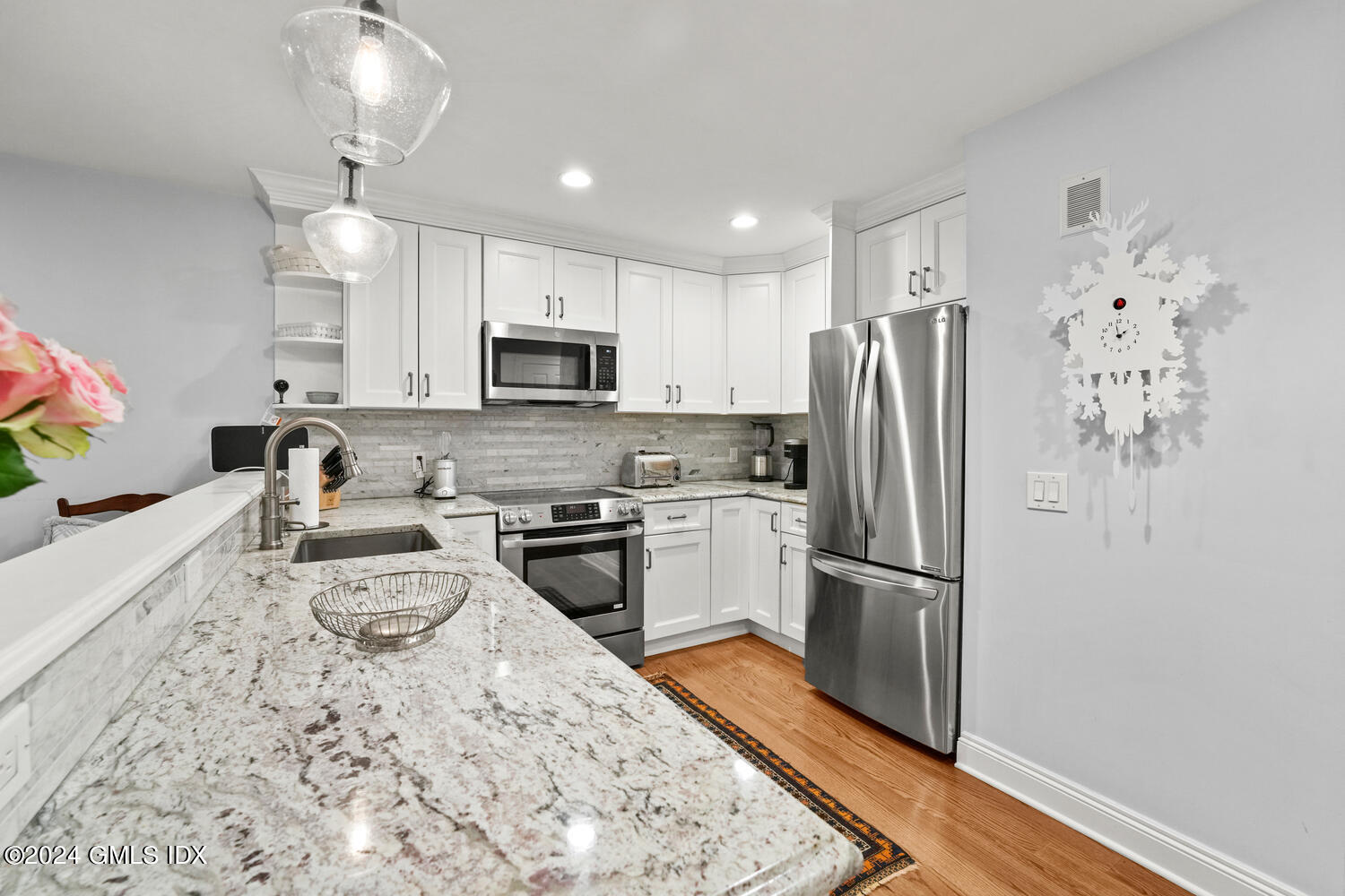 9 River Road, Unit 418 Cos Cob, CT 06807 - Photo 5 of 41 Kitchen 2