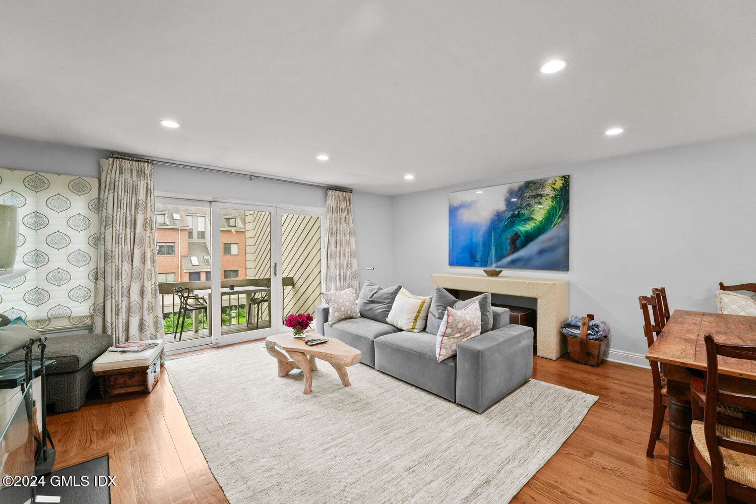 9 River Road, Unit 418 Cos Cob, CT 06807 - Photo 6 of 41 Living Room