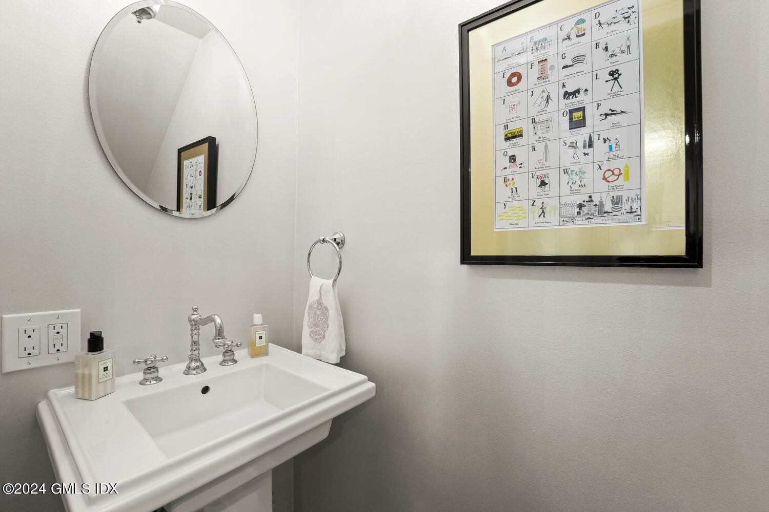 9 River Road, Unit 418 Cos Cob, CT 06807 - Photo 10 of 41 Powder Room