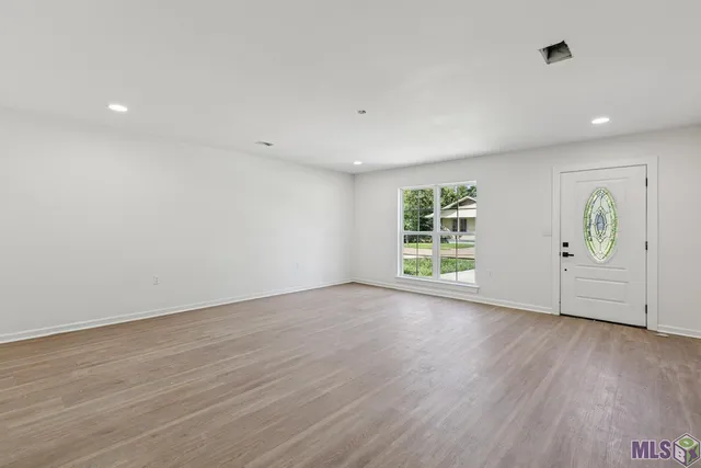 $192,900 | 9986 Avenue C Baton Rouge La, Baton Rouge, LA 70807