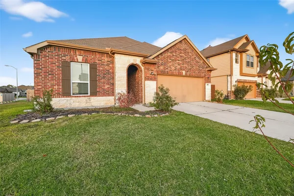 $2,200 | 5907 Osprey Drive, Rosenberg, TX 77469
