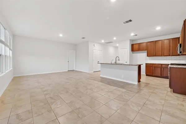 $2,200 | 5907 Osprey Drive, Rosenberg, TX 77469