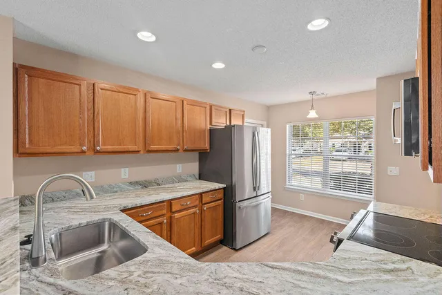 $2,075 | 7348 Suncatcher Drive, Hanahan, SC 29410