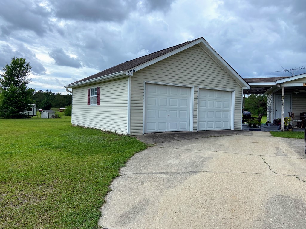 305 Trapper Ridge Cottonwood, AL 36320 - Photo 2 of 3
