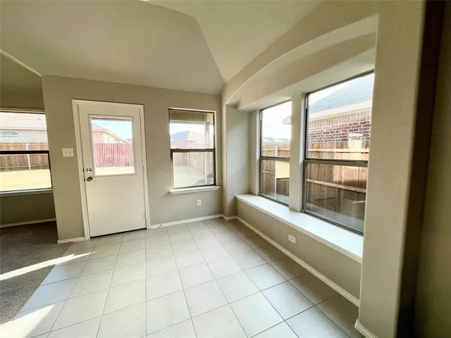 $1,995 | 928 Madeline Lane, Cleburne, TX 76033