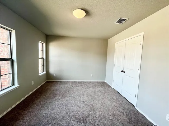 $1,995 | 928 Madeline Lane, Cleburne, TX 76033