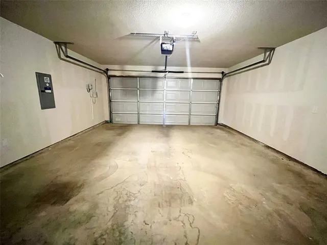 $1,995 | 928 Madeline Lane, Cleburne, TX 76033