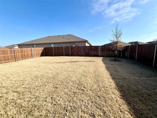 $1,995 | 928 Madeline Lane, Cleburne, TX 76033