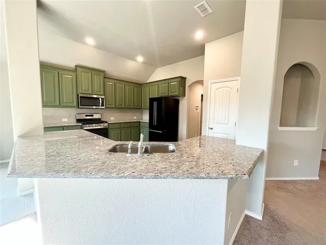 $1,995 | 928 Madeline Lane, Cleburne, TX 76033