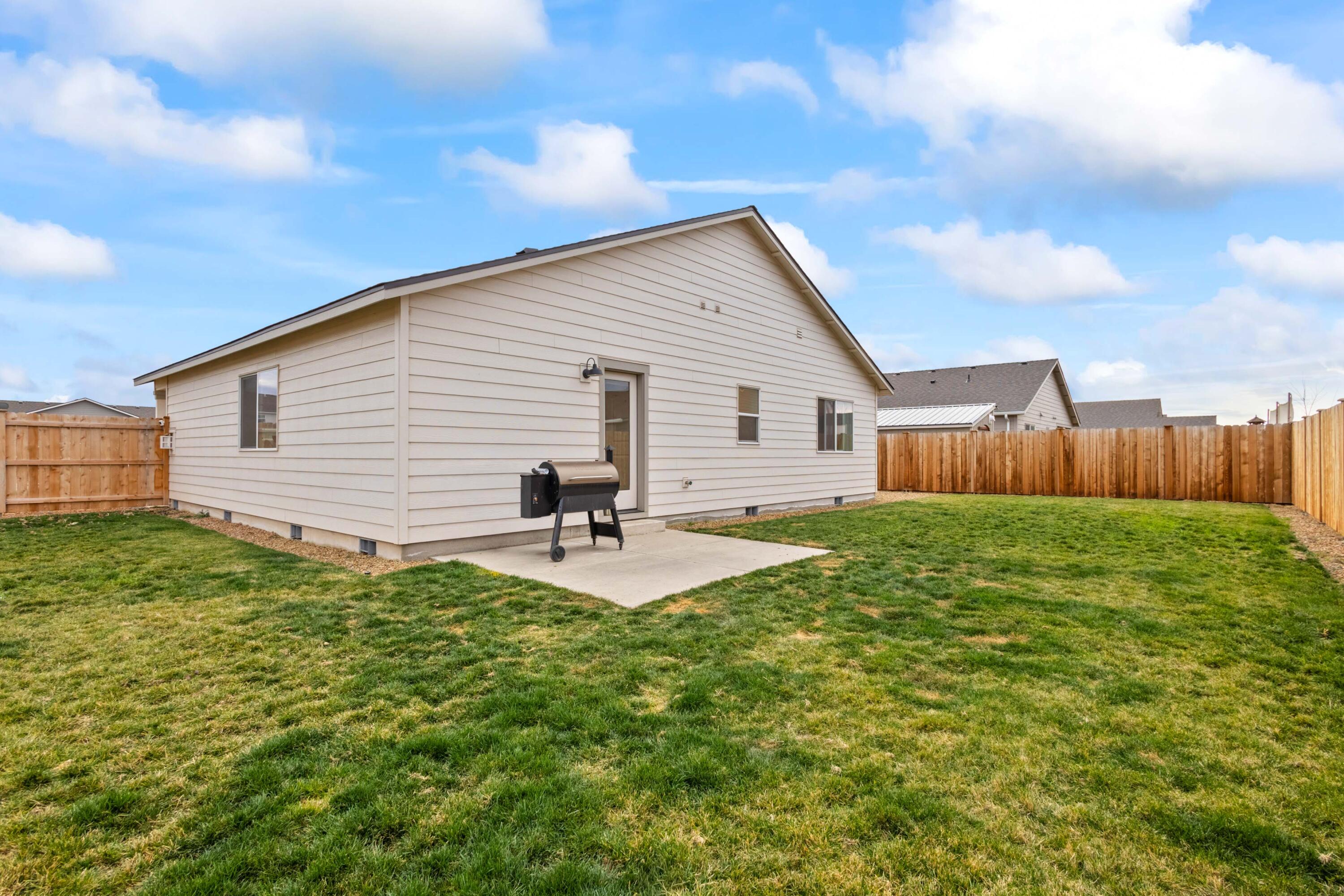 262 Northwest Par Avenue Madras, OR 97741 - Photo 19 of 25 26