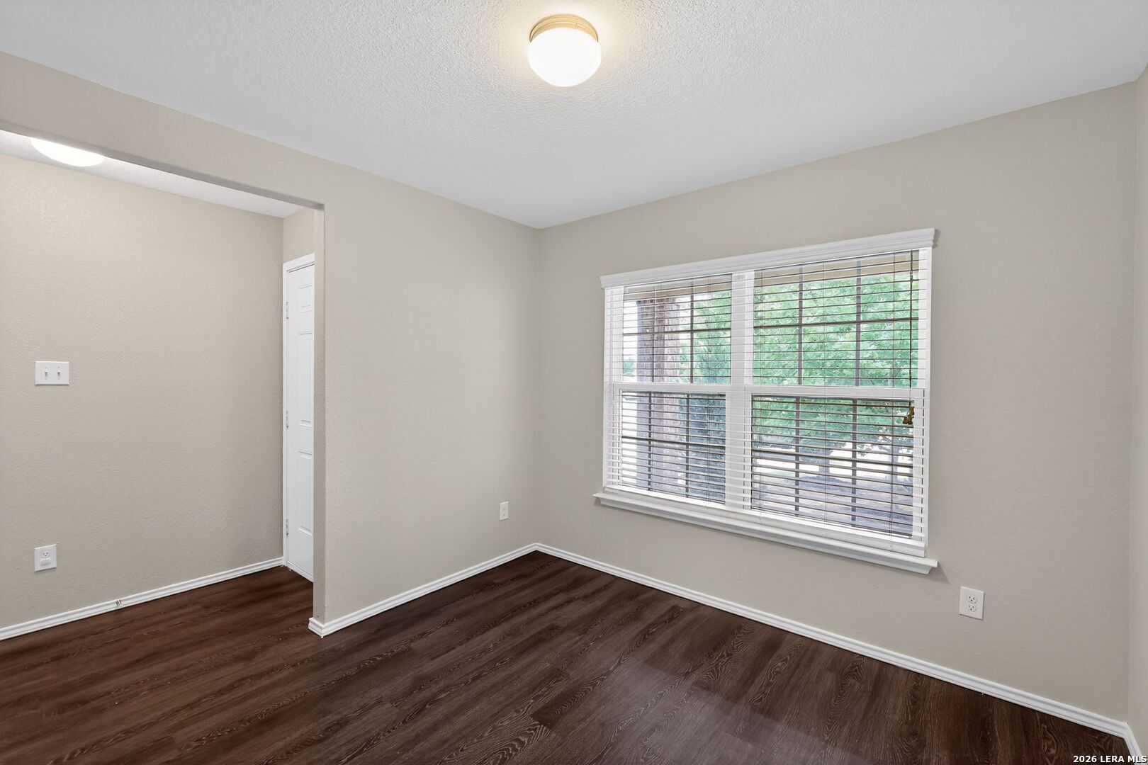 2427 Camberly View Converse, TX 78109 - Photo 17 of 32