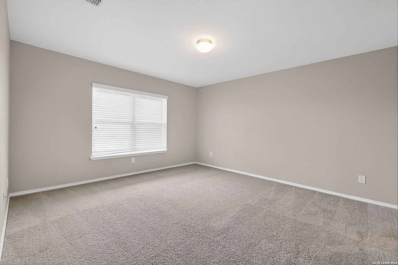 2427 Camberly View Converse, TX 78109 - Photo 18 of 32