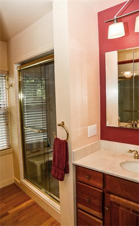 33 Clearwater Road Brookline, MA 02467 - Photo 13 of 16 Gallery Image 13