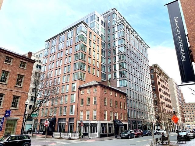 $605,000 | 80 Broad Street, Unit 305, Boston, MA 02110