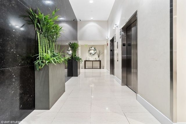 $605,000 | 80 Broad Street, Unit 305, Boston, MA 02110