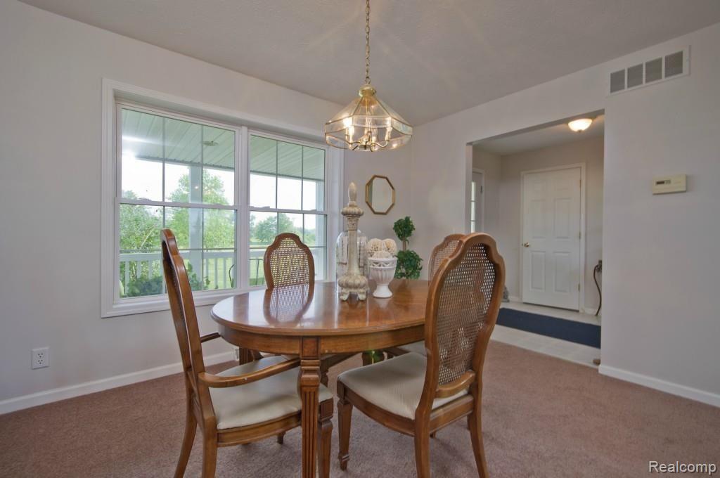9500 Trinkle Road Dexter, MI 48130 - Photo 33 of 37 DineingRoom2.jpg