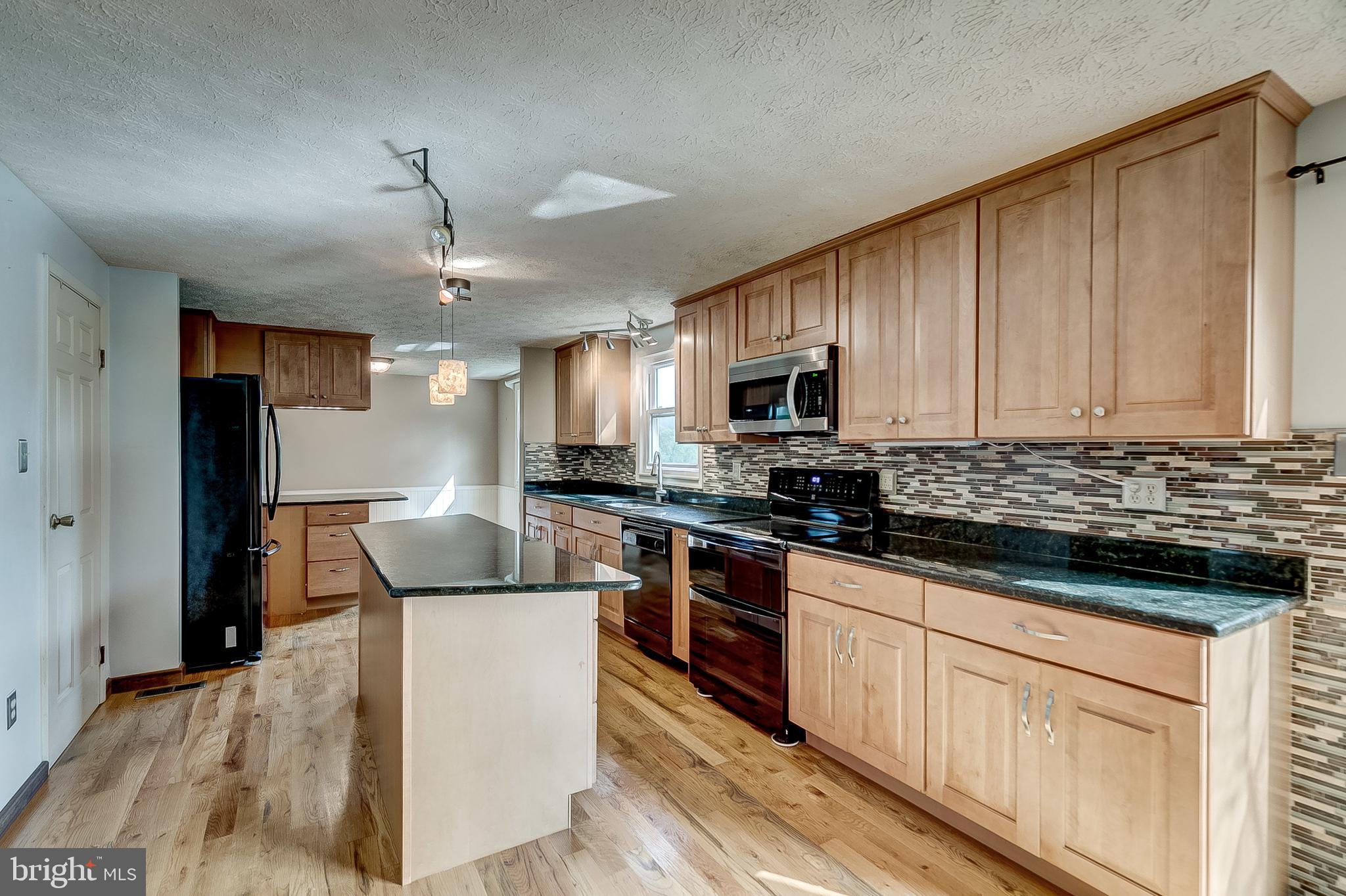 409 Rock Lodge Road Gaithersburg, MD 20877 - Photo 12 of 45 Kitchen
