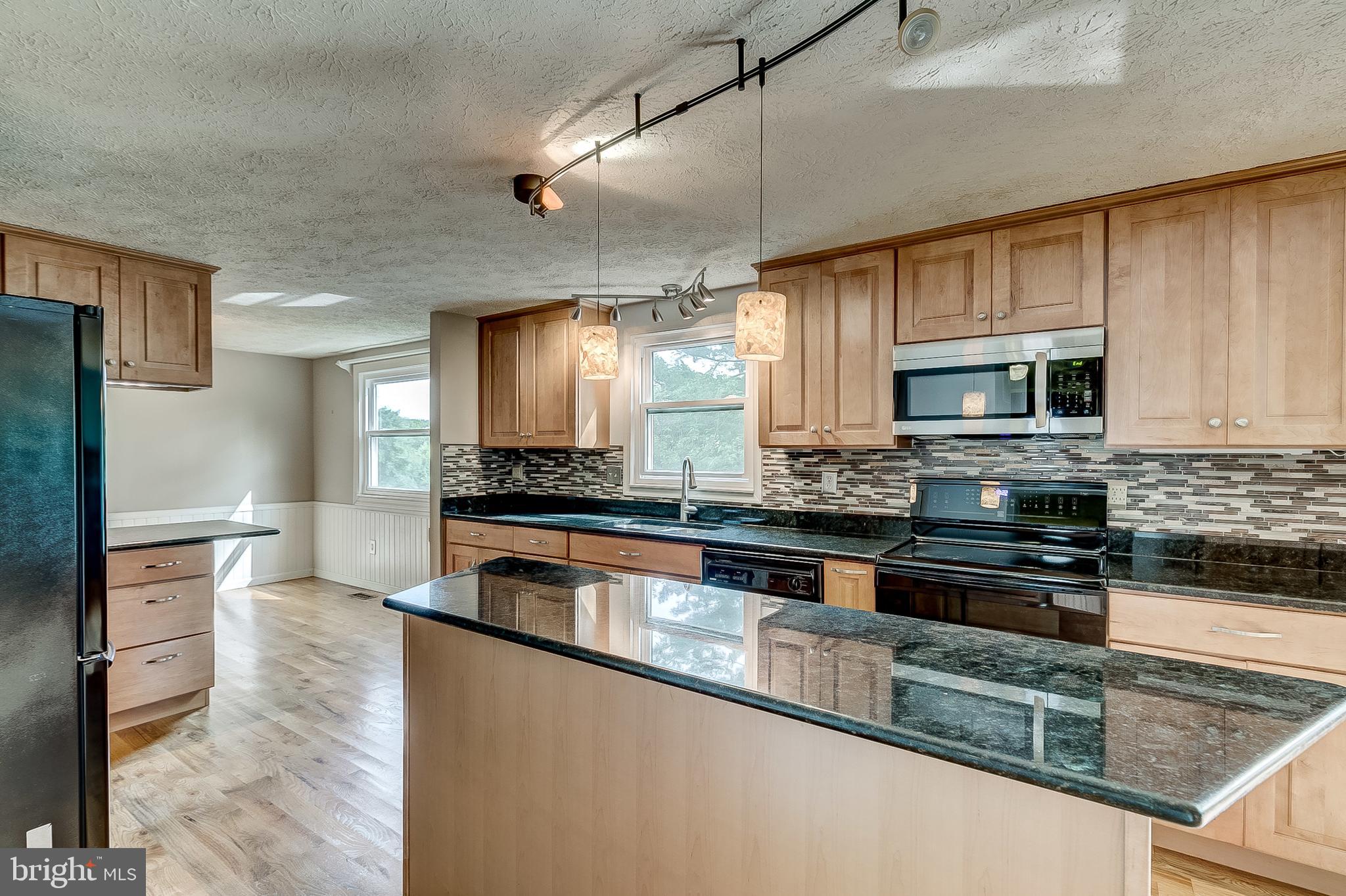 409 Rock Lodge Road Gaithersburg, MD 20877 - Photo 13 of 45 Kitchen