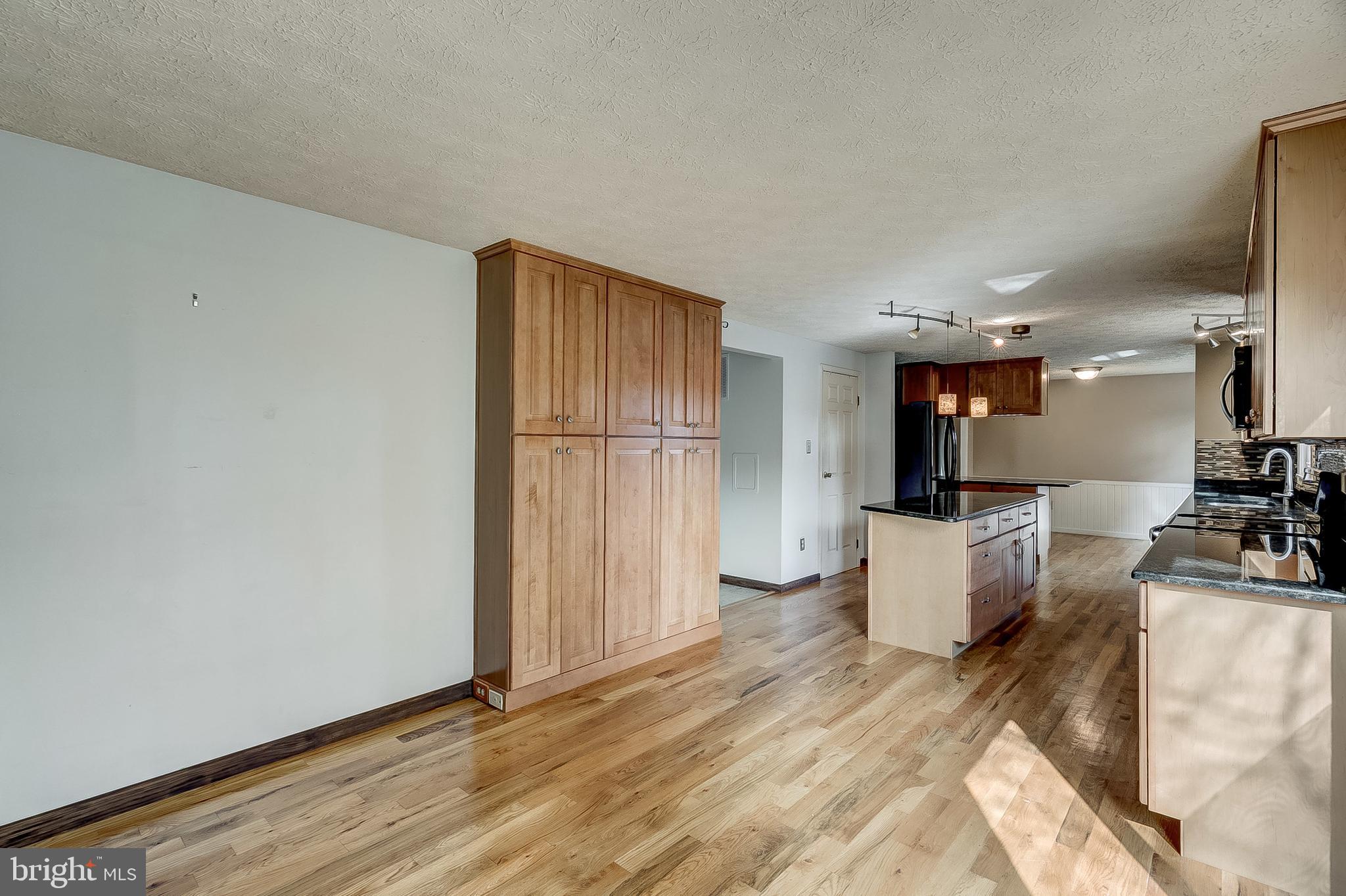 409 Rock Lodge Road Gaithersburg, MD 20877 - Photo 15 of 45 Breakfast room