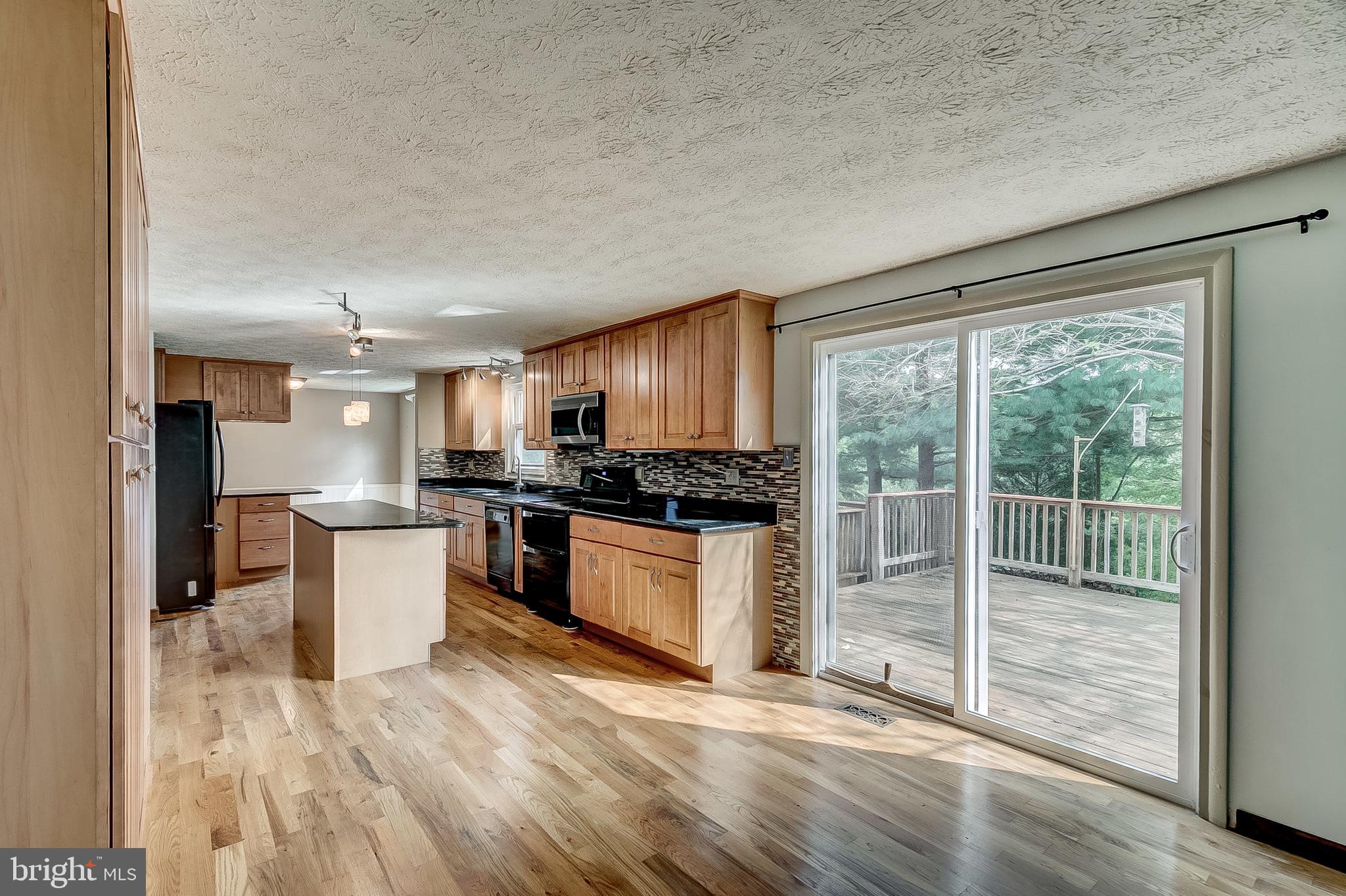 409 Rock Lodge Road Gaithersburg, MD 20877 - Photo 16 of 45 Breakfast room