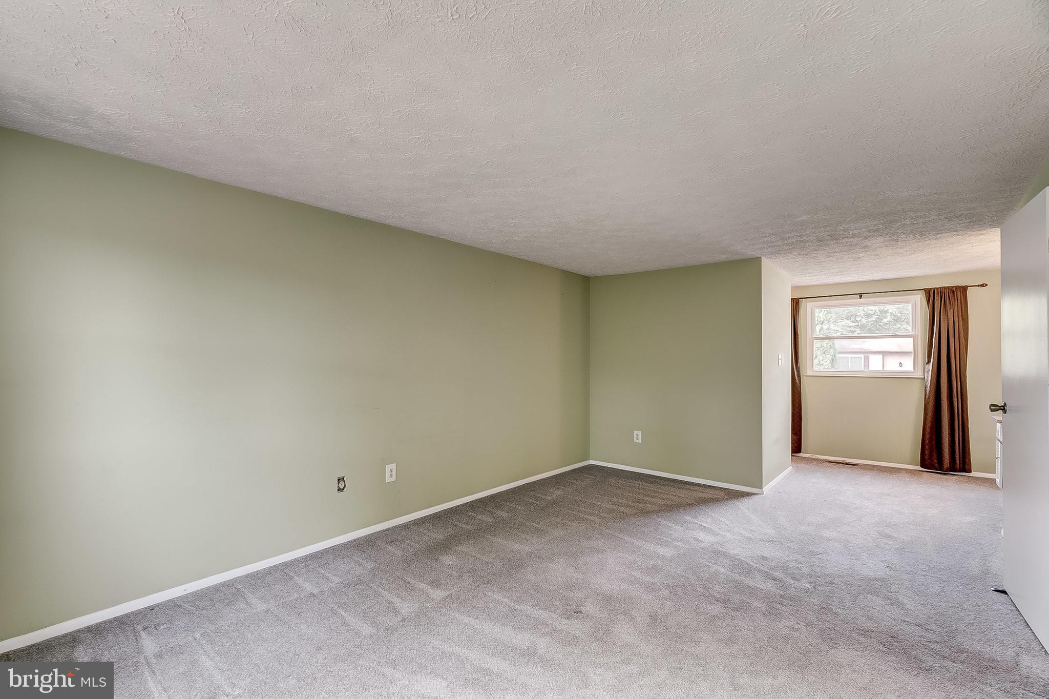 409 Rock Lodge Road Gaithersburg, MD 20877 - Photo 20 of 45 Owner's bedroom