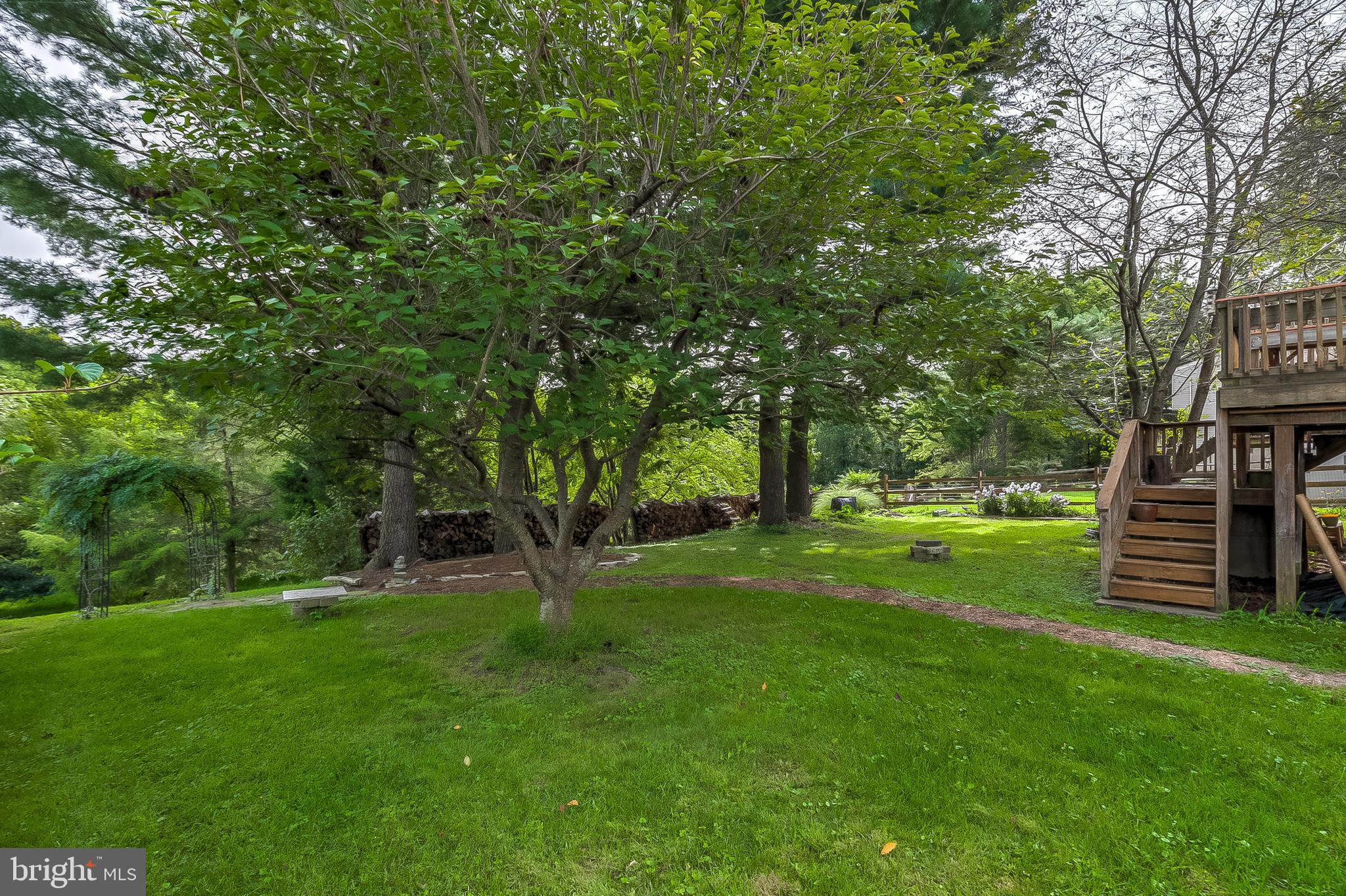 409 Rock Lodge Road Gaithersburg, MD 20877 - Photo 40 of 45 Yard