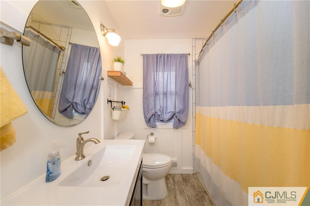 23 Winding Way Hamilton, NJ 08620 - Photo 19 of 25 Gallery Image 19