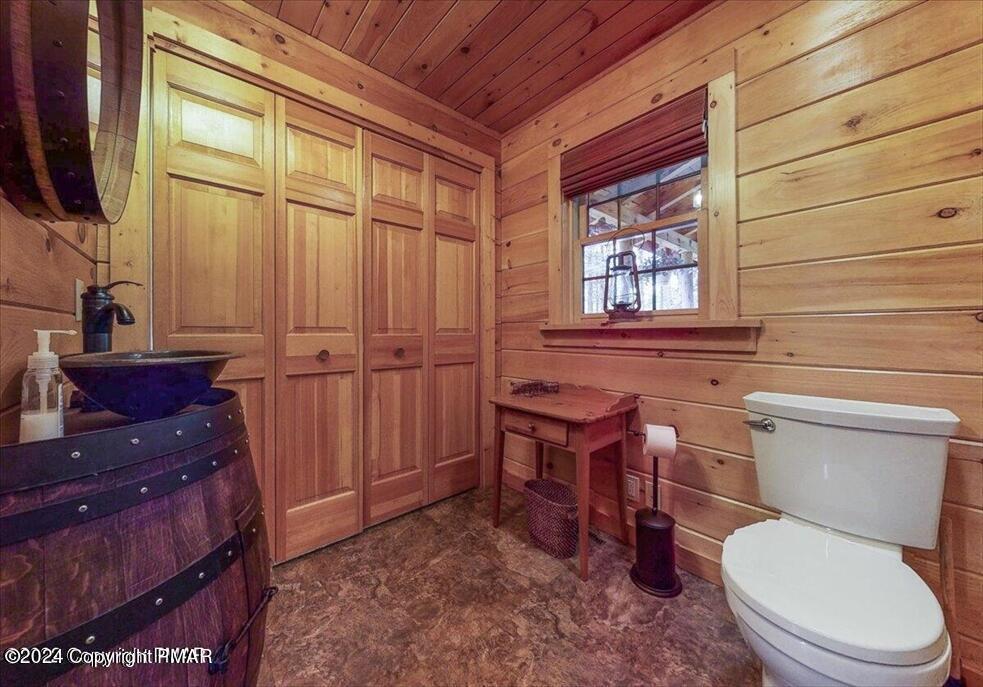 899 Lower Swiftwater Road Cresco, PA 18326 - Photo 22 of 48 899_35