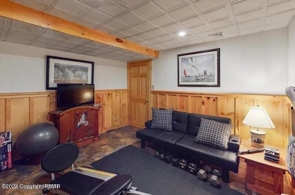 $4,000 | 899 Lower Swiftwater Road, Cresco, PA 18326